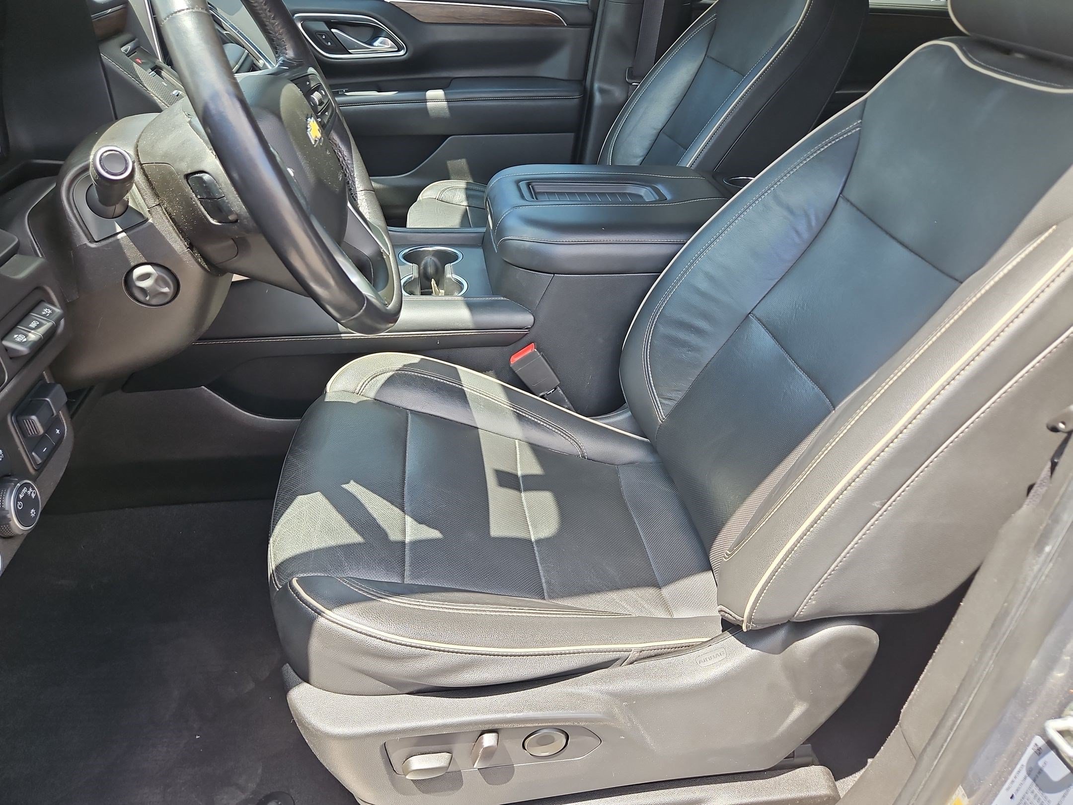 Certified 2021 Chevrolet Suburban Premier w/ Premium Package RWD image 25