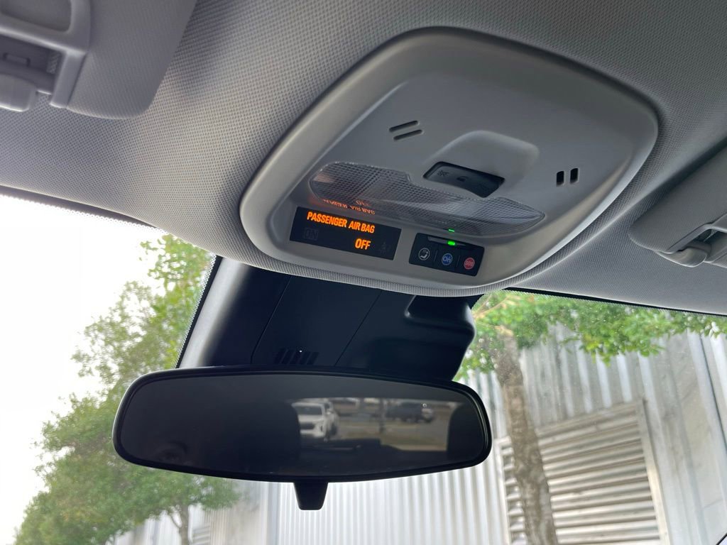 Used 2025 Chevrolet Trax LS image 22