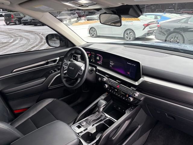 Used 2025 Kia Telluride S image 26