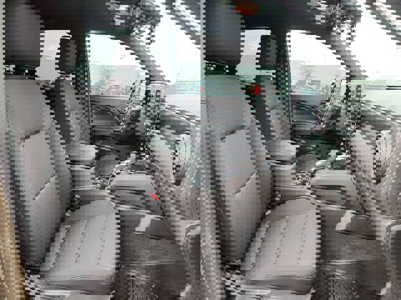 Used 2024 Chevrolet Colorado Trail Boss w/ Technology Package image 18