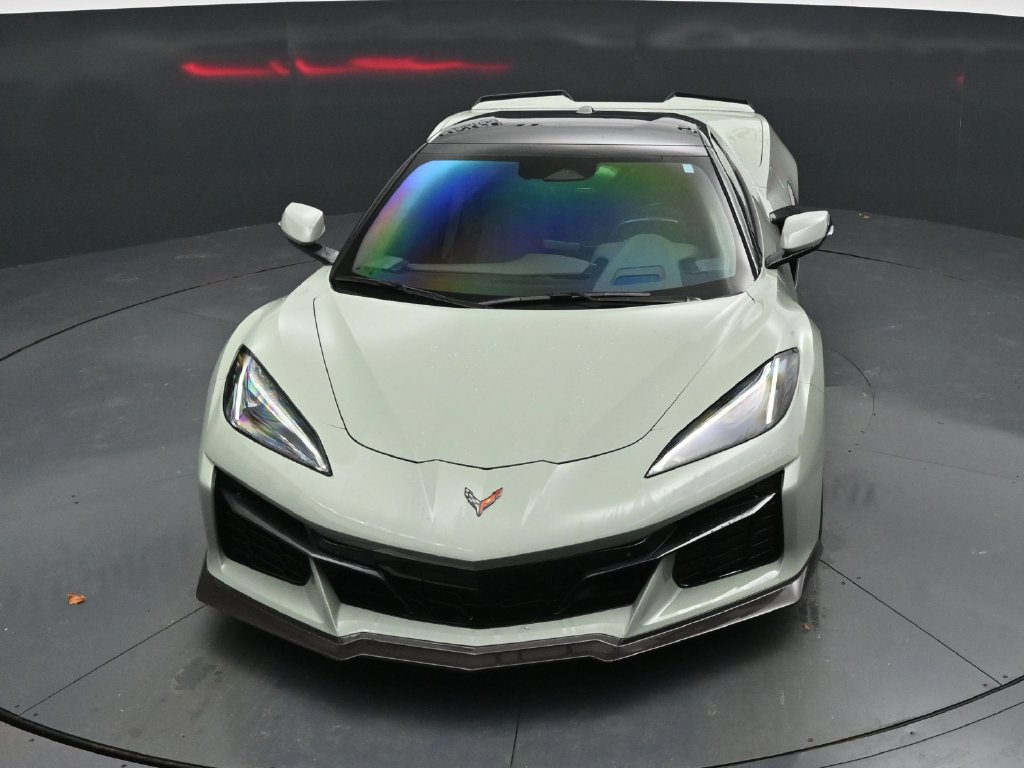Used 2024 Chevrolet Corvette Z06 w/ Stealth Interior Trim Package RWD image 19
