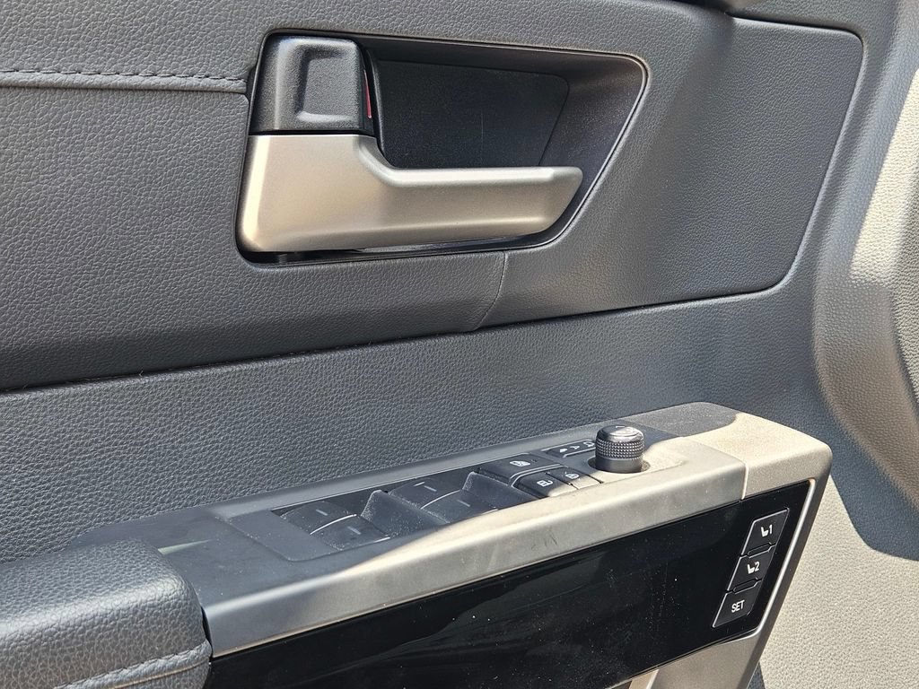 Certified 2025 Toyota Tundra Limited AWD/4WD image 16