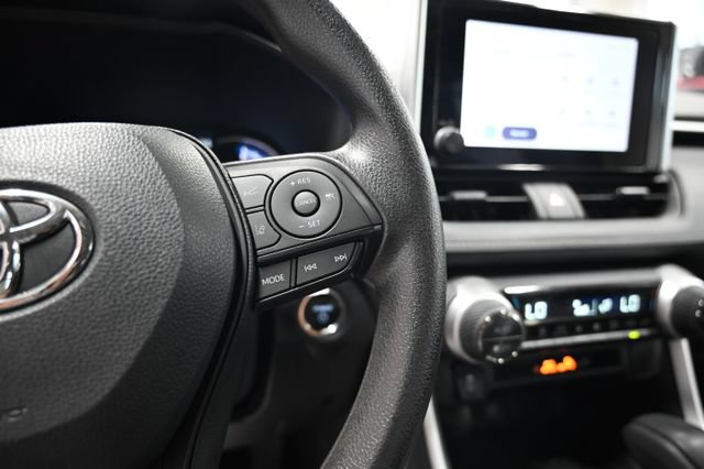 Used 2024 Toyota RAV4 XLE AWD/4WD image 24