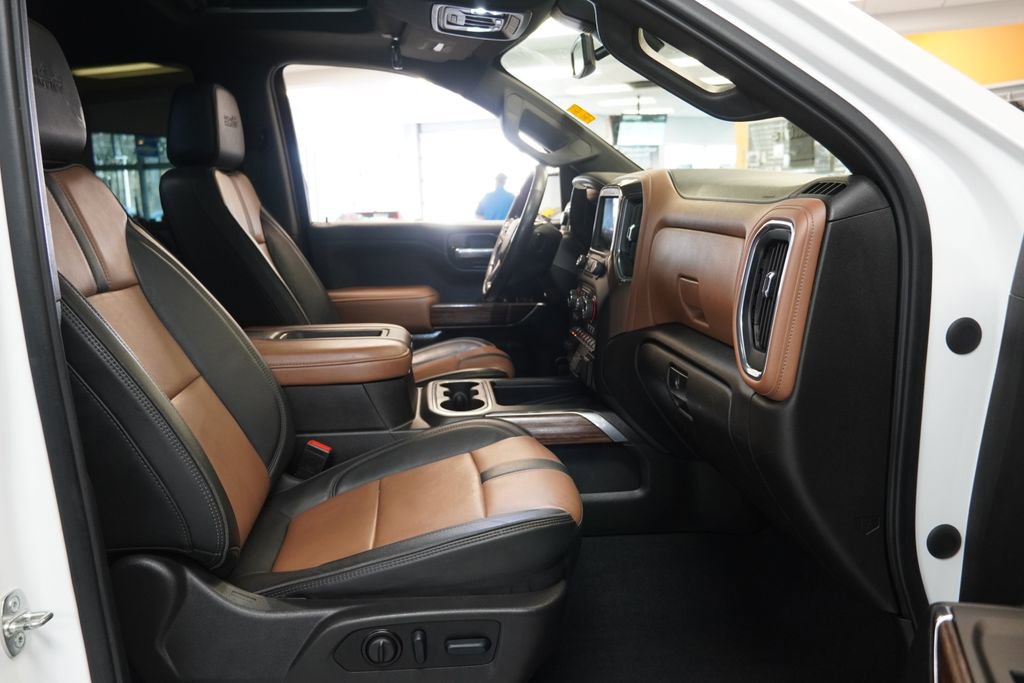Used 2022 Chevrolet Silverado 1500 High Country image 36