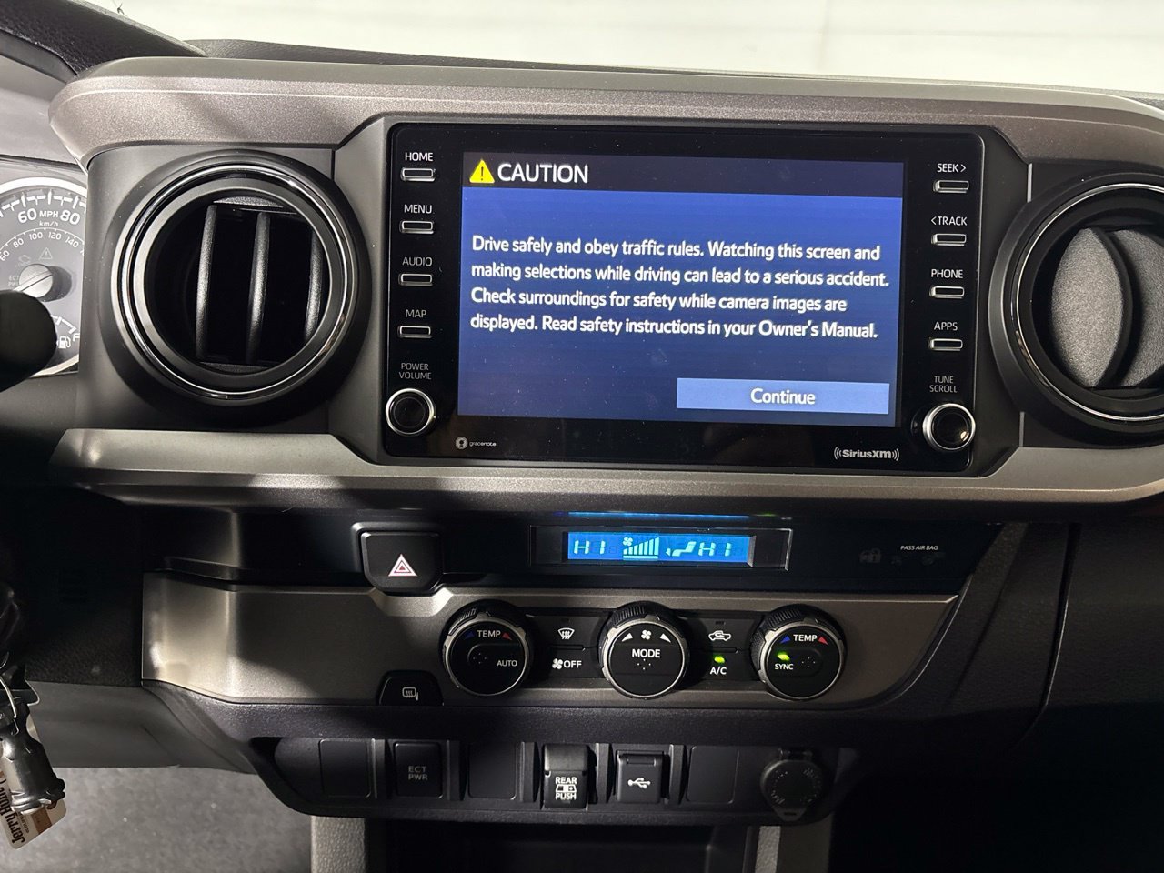 Used 2021 Toyota Tacoma SR5 RWD image 17