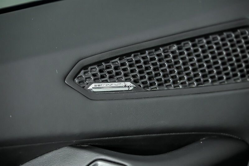 Used 2020 Lamborghini Huracan EVO AWD/4WD image 17