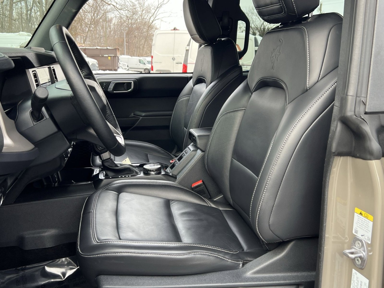 Used 2025 Ford Bronco Outer Banks image 11