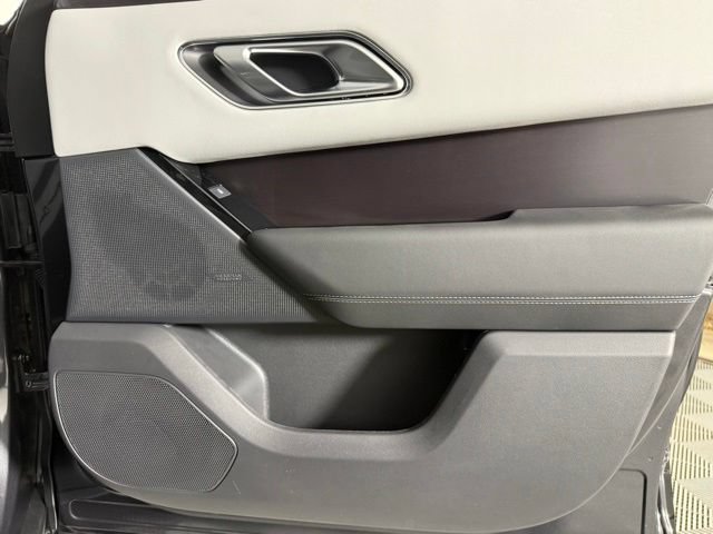 New 2026 Land Rover Range Rover Velar Belgravia AWD/4WD image 31