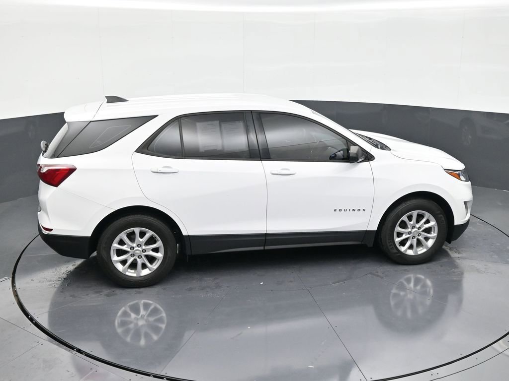 Used 2018 Chevrolet Equinox LS image 17