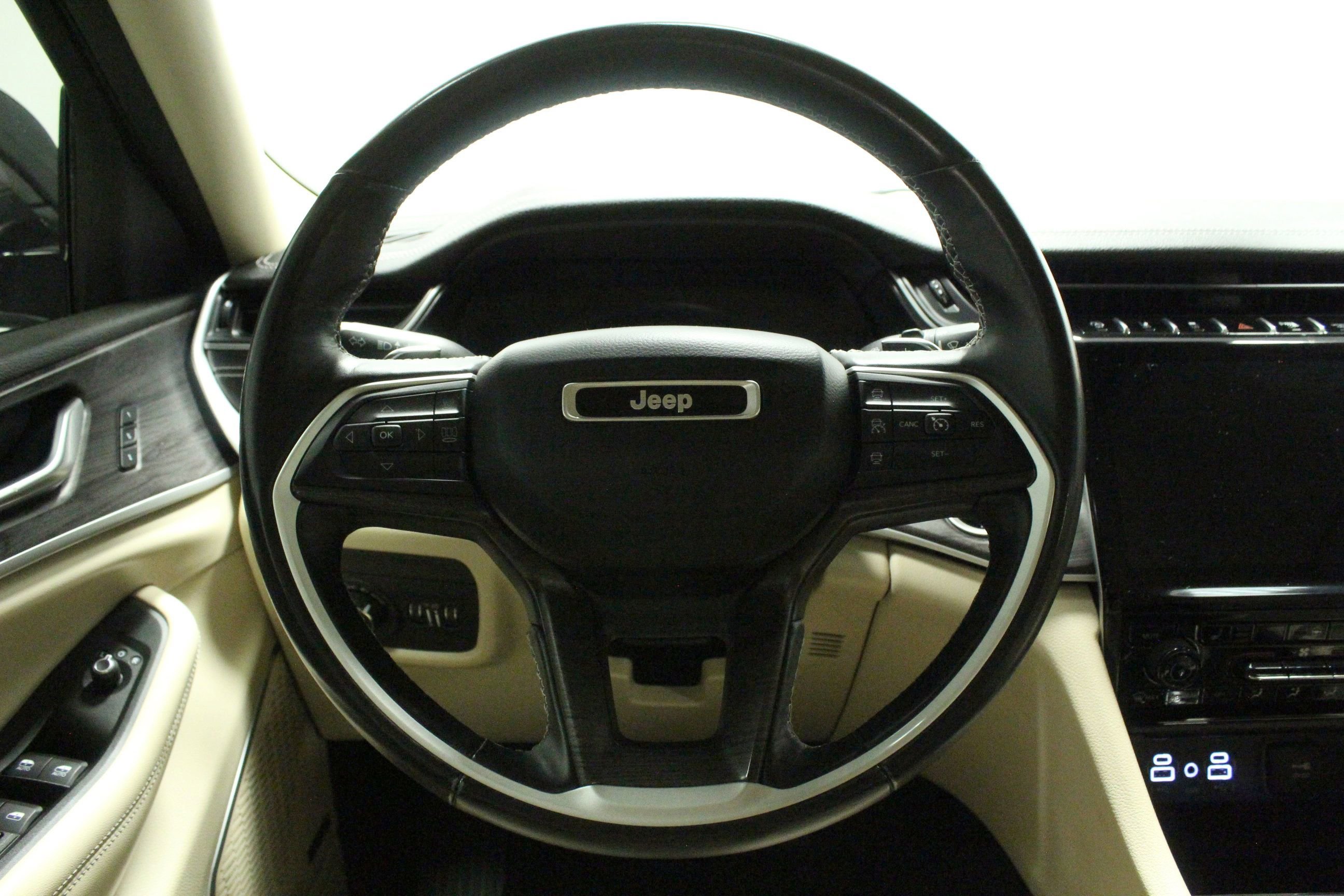 Used 2021 Jeep Grand Cherokee L Limited RWD image 23
