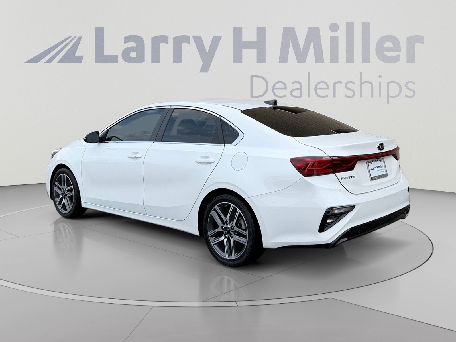 Used 2019 Kia Forte EX FWD image 2