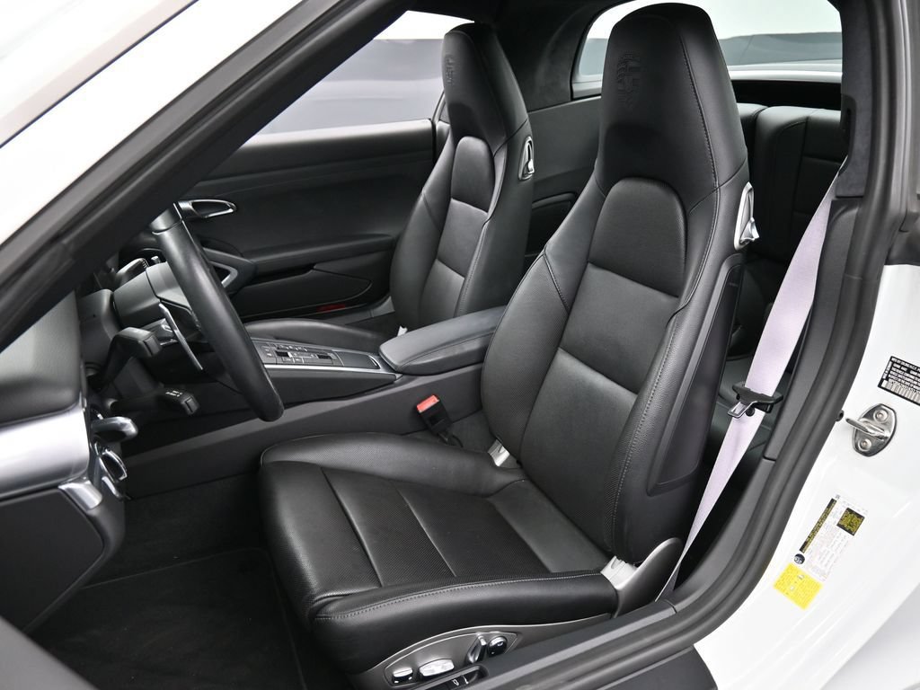 Certified 2019 Porsche 911 Targa 4 AWD/4WD image 5