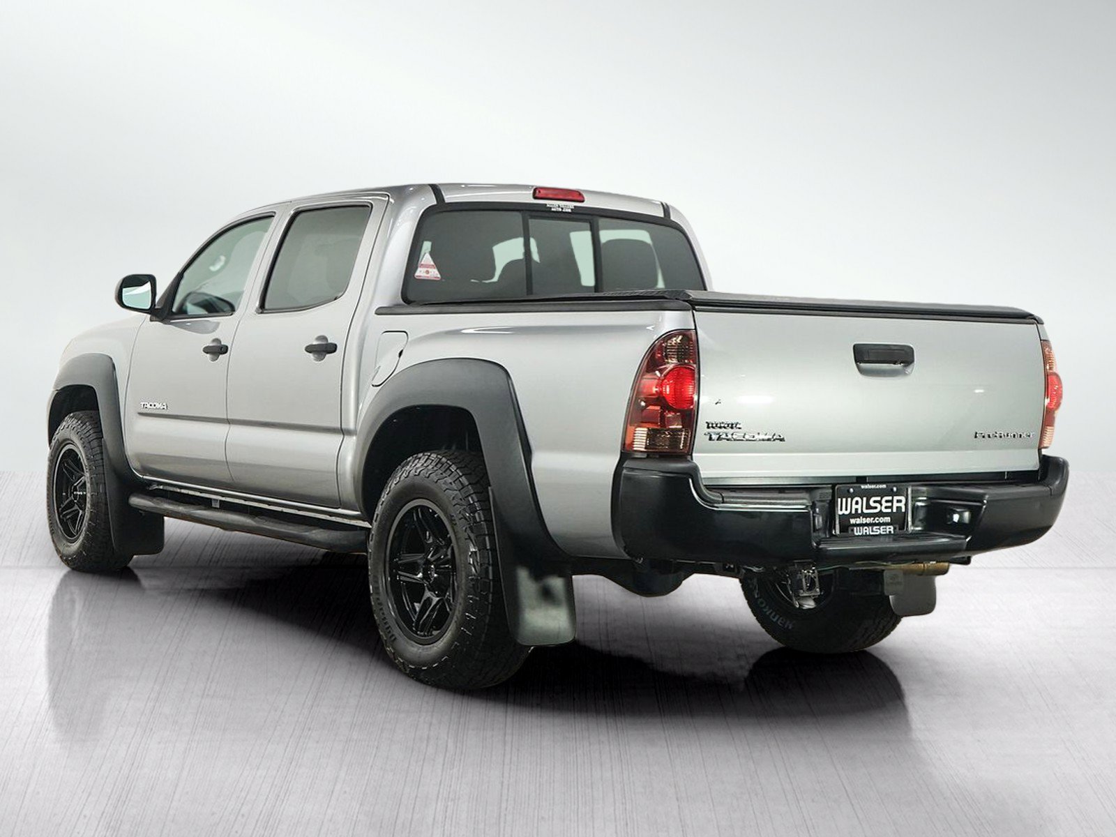Used 2015 Toyota Tacoma PreRunner w/ Convenience Package RWD image 3