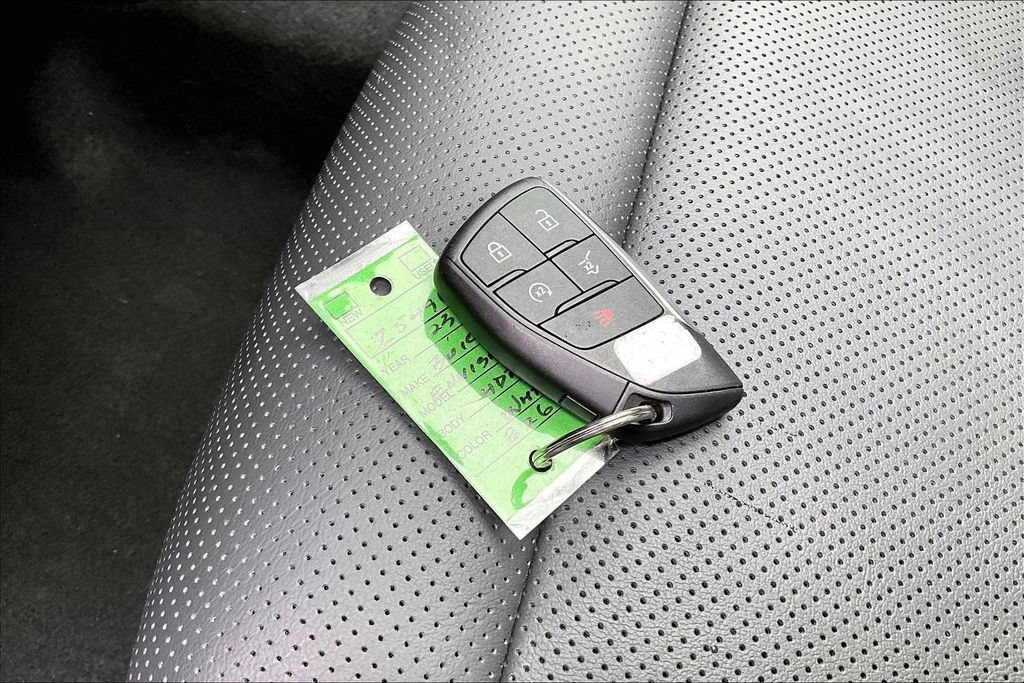 Used 2023 Buick Envision Essence w/ Sport Touring Package AWD/4WD image 12