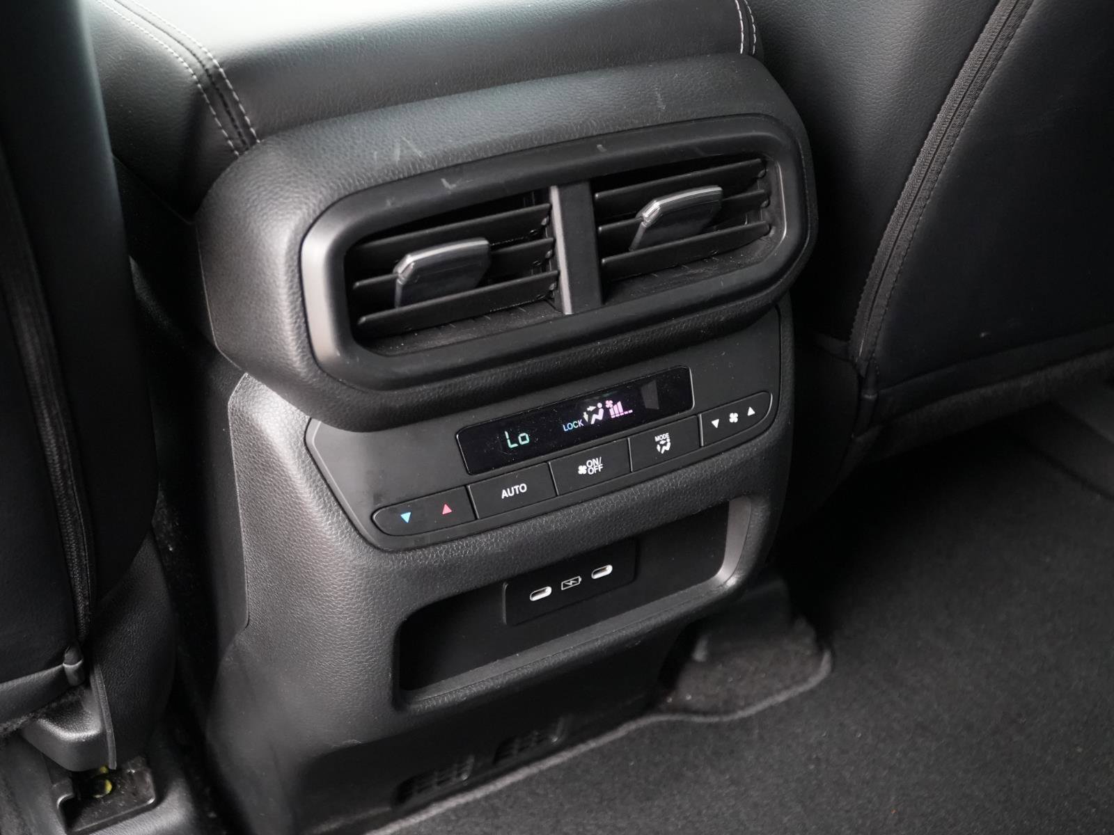 Used 2025 Honda Pilot EX-L image 14