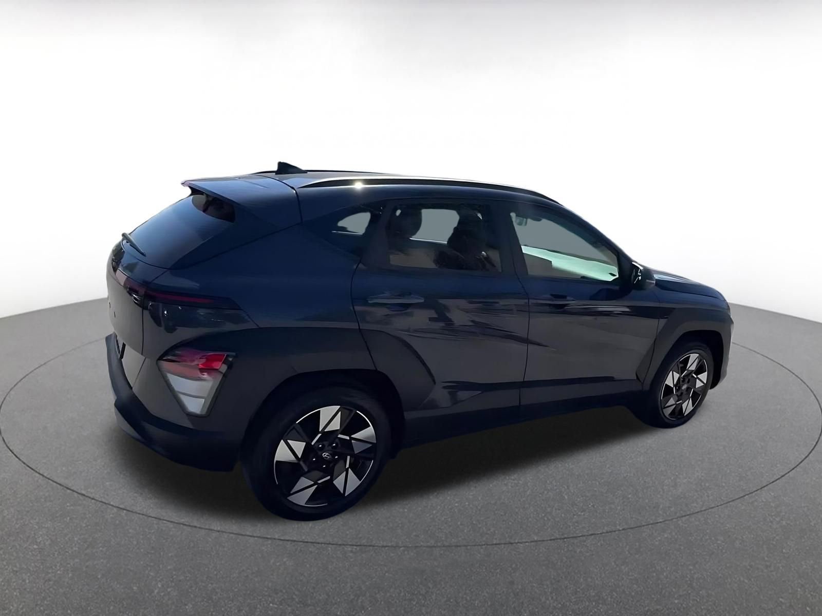 Used 2025 Hyundai Kona SEL image 14
