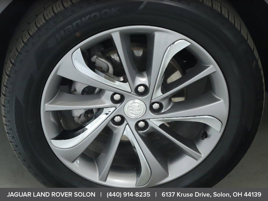 Used 2020 Buick Encore GX Essence w/ Experience Buick Package image 38