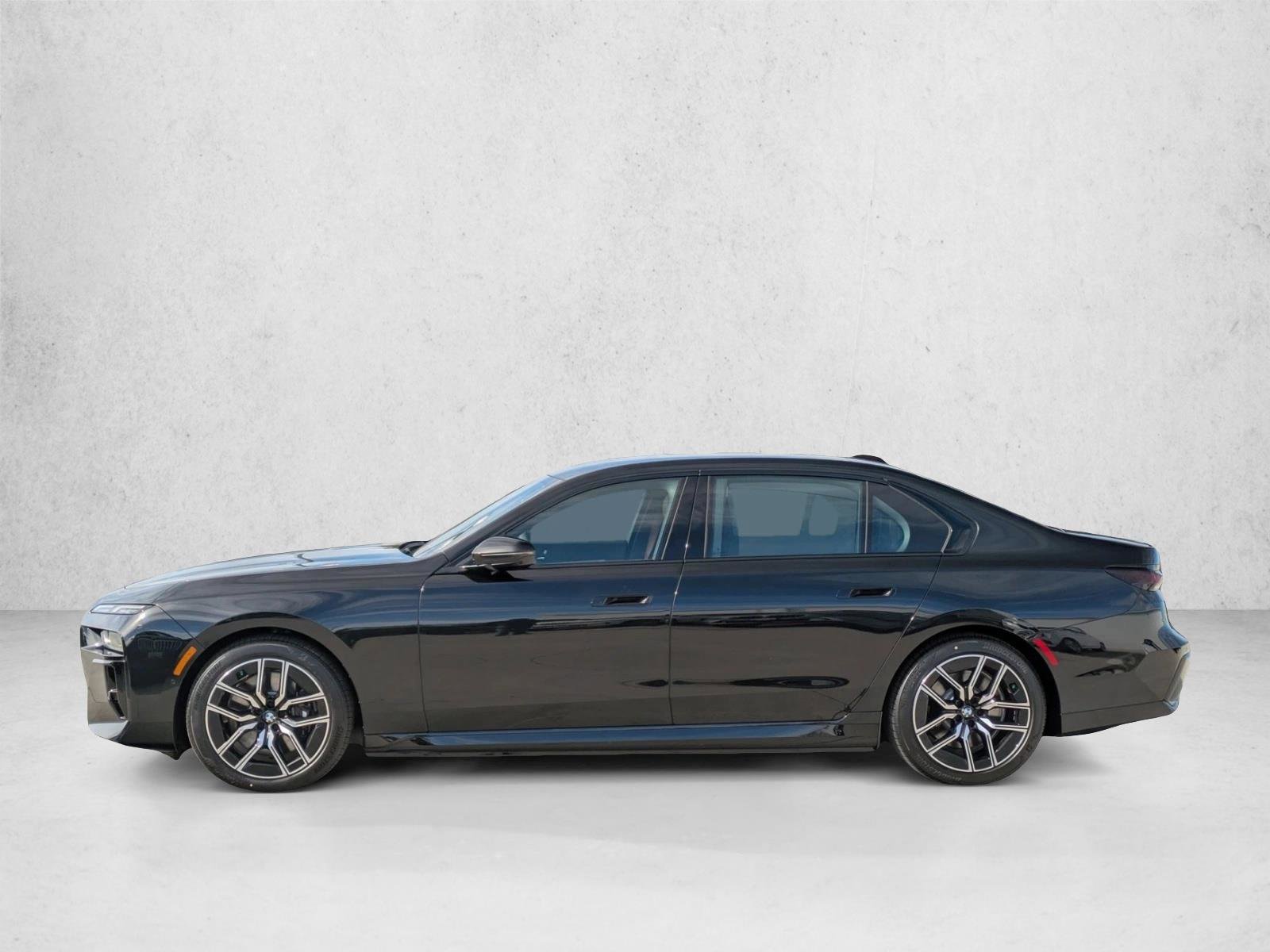 Used 2026 BMW i7 xDrive60 AWD/4WD image 5