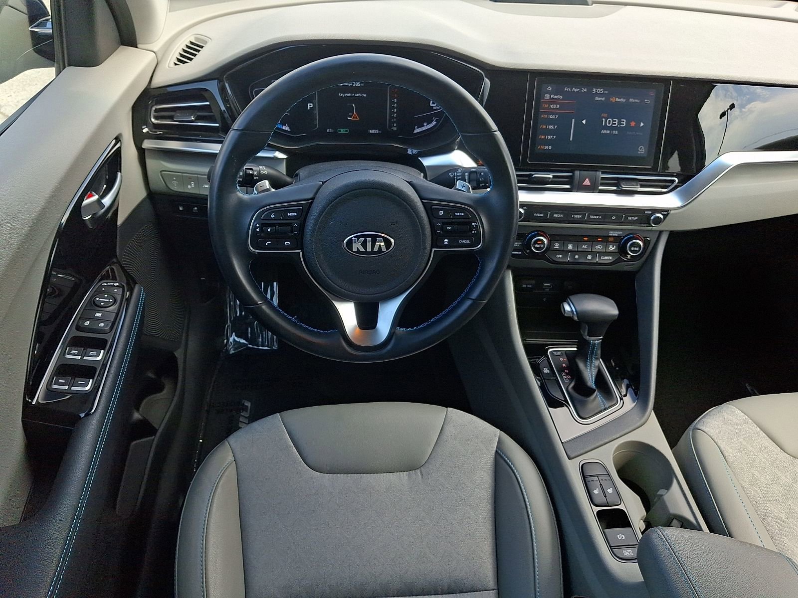 Used 2021 Kia Niro EX FWD image 11