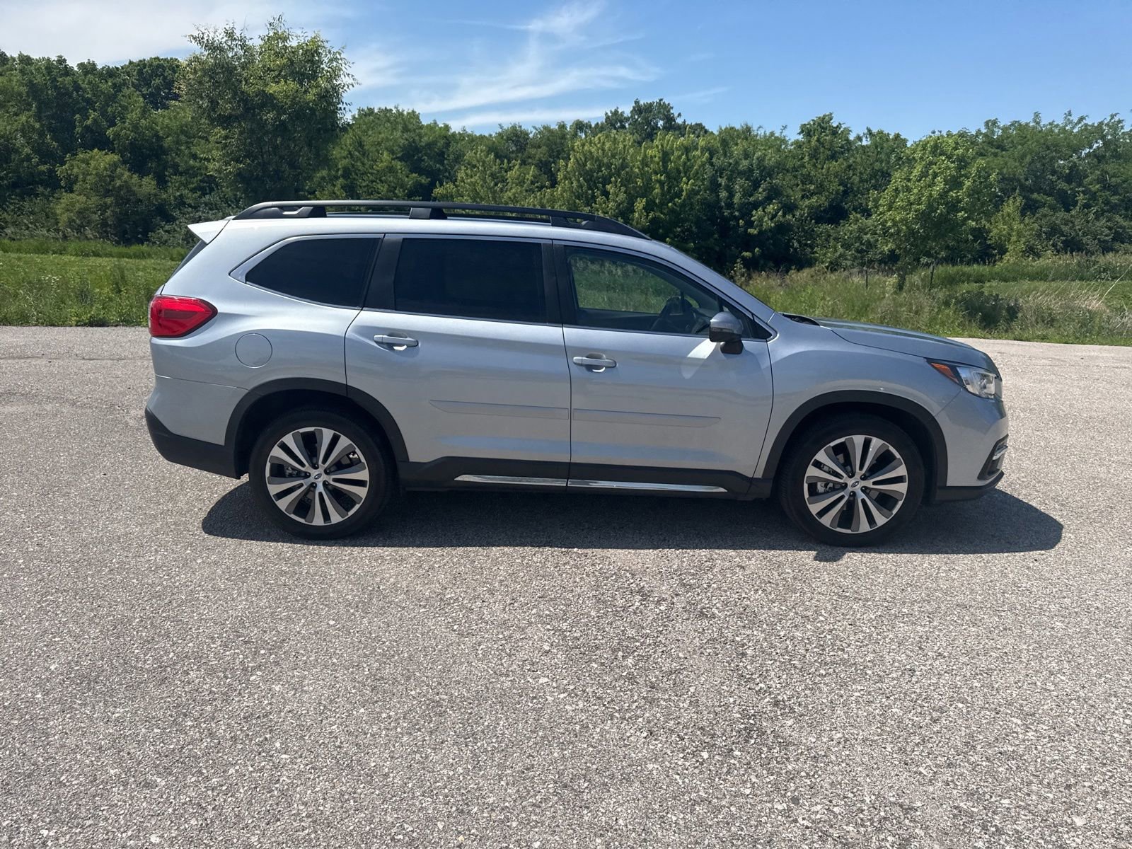 Certified 2021 Subaru Ascent Limited w/ Technology Package AWD/4WD image 7