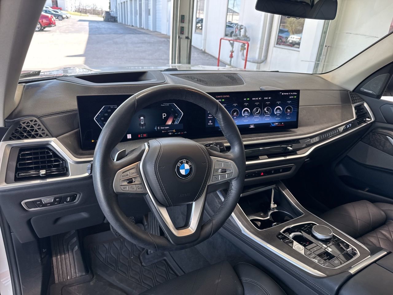 Certified 2023 BMW X7 xDrive40i w/ Premium Package image 18