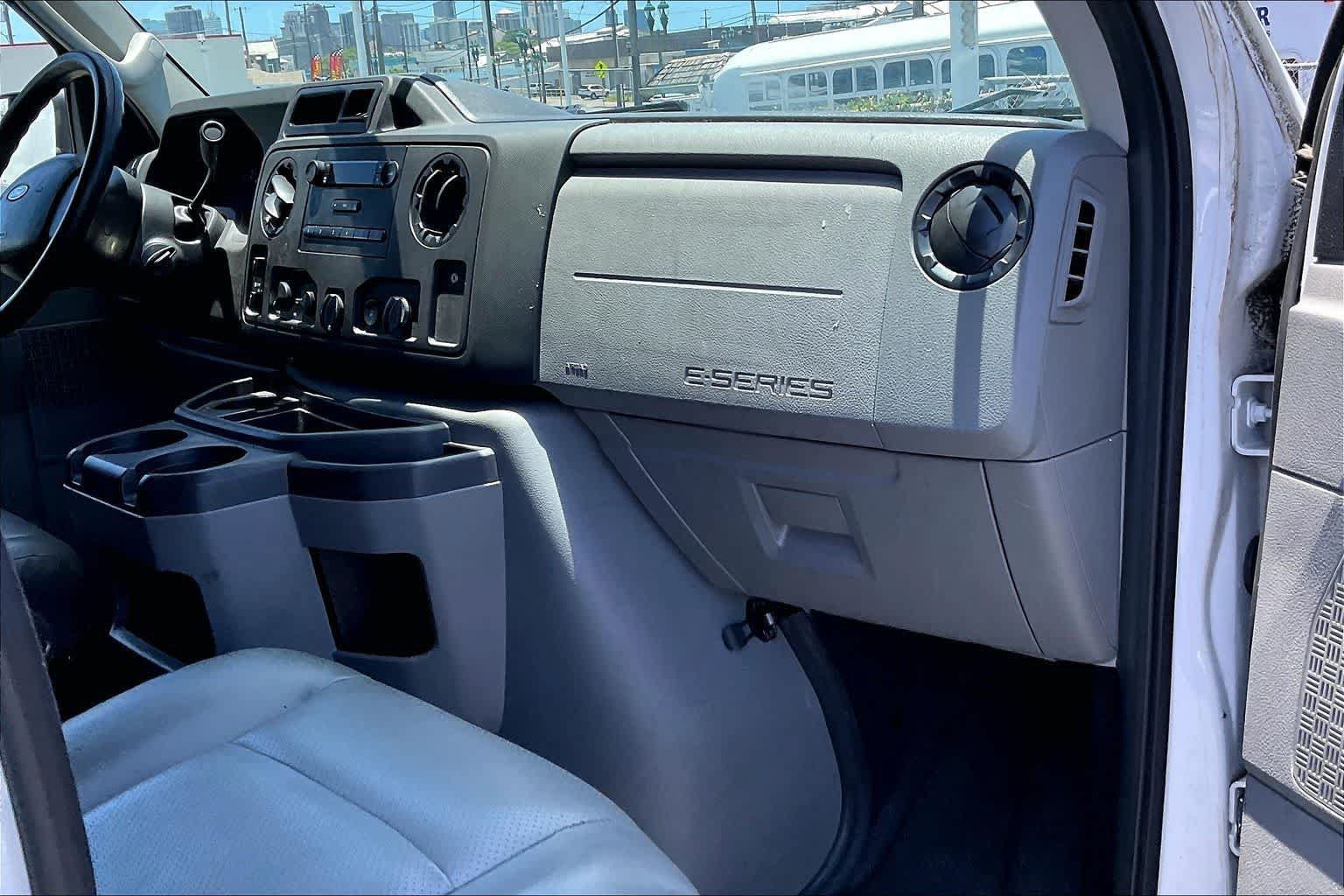 Used 2014 Ford E-350 and Econoline 350 XL w/ Power Windows & Locks Group RWD image 23