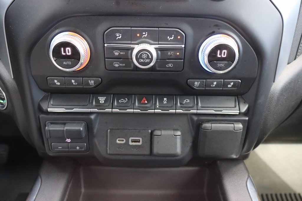 Used 2022 GMC Sierra 3500 SLT w/ SLT Convenience Package image 9