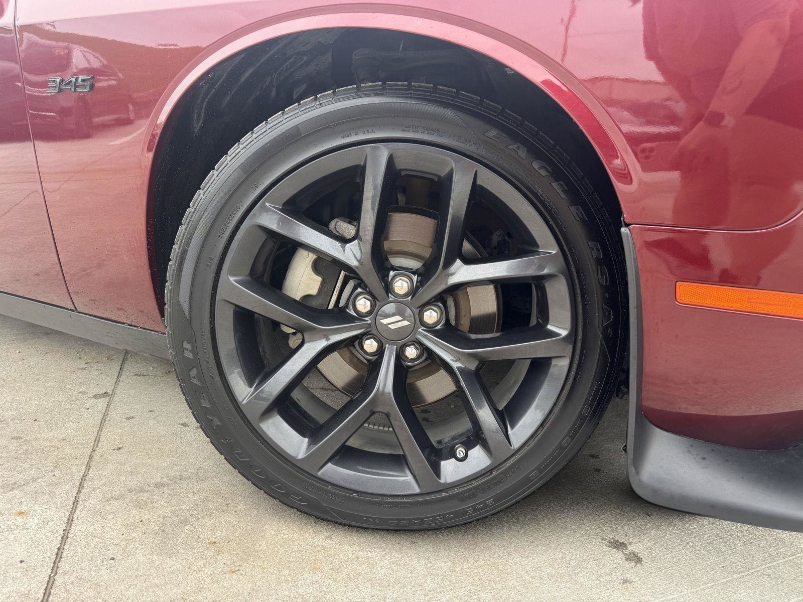 Used 2023 Dodge Challenger R/T RWD image 9