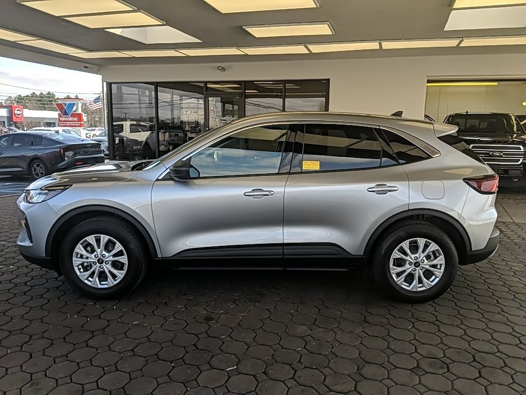 Certified 2024 Ford Escape Active AWD/4WD image 11