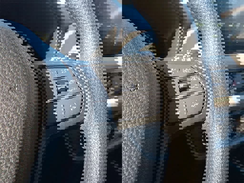 Certified 2026 Honda HR-V LX image 17