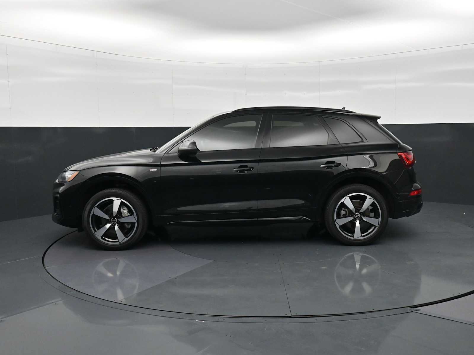 Used 2022 Audi Q5 2.0T Prestige AWD/4WD image 8