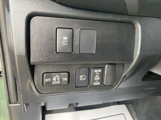 Used 2021 Toyota Tacoma TRD Sport w/ Technology Package image 15