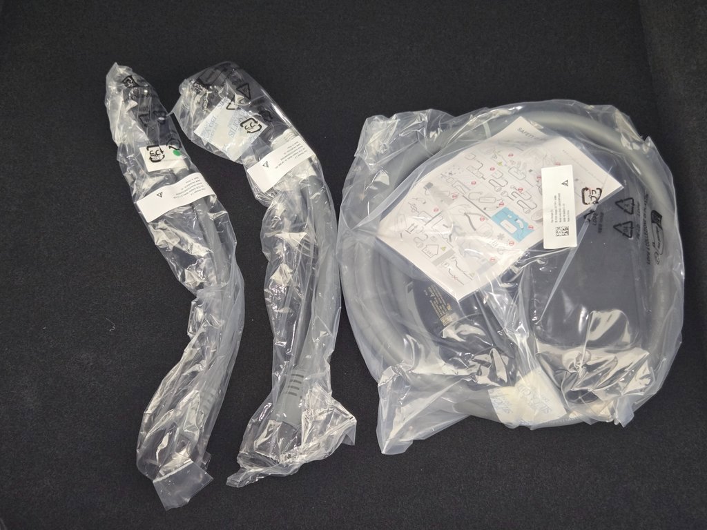 New 2026 BMW 750e xDrive image 25