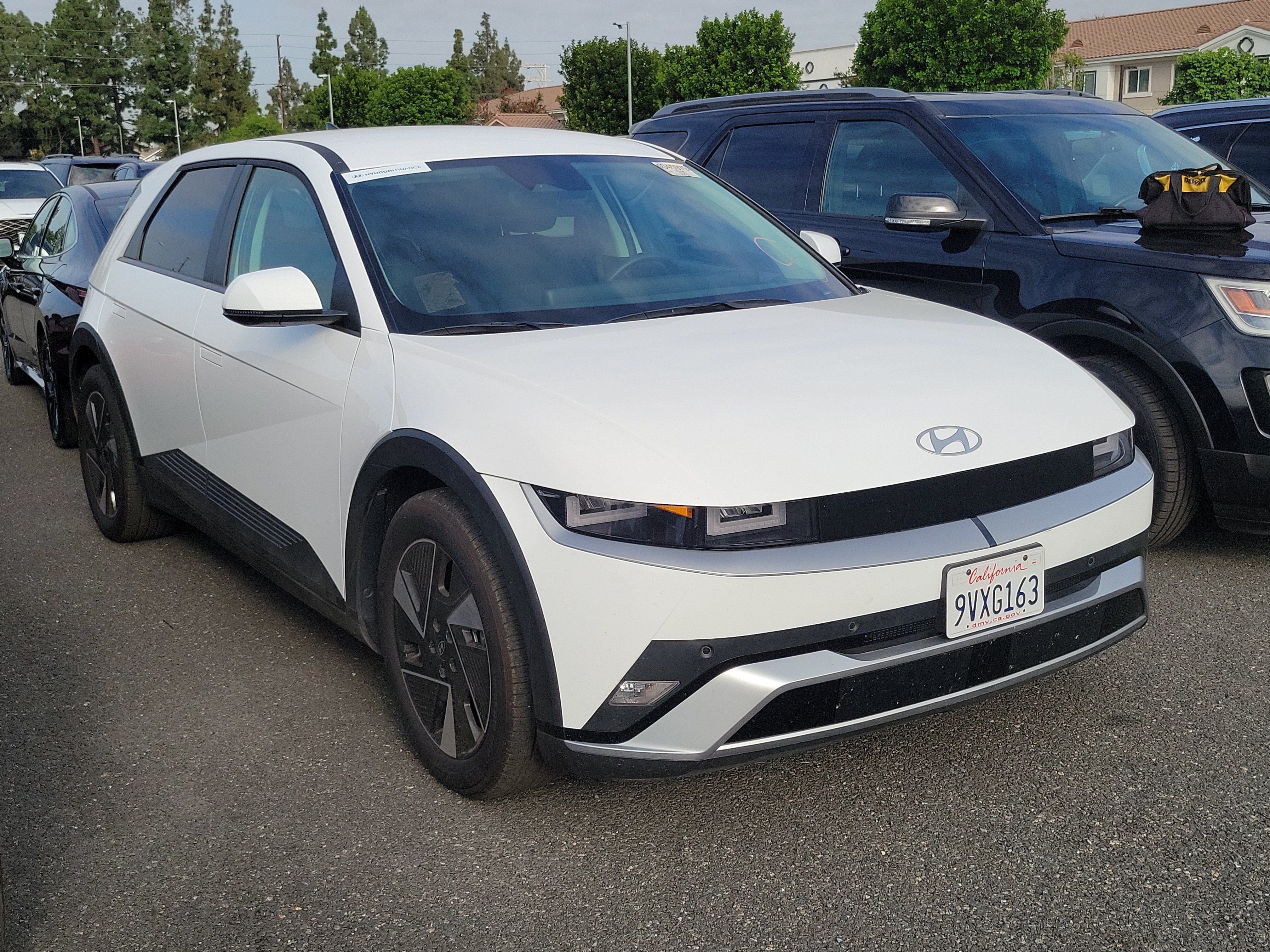 Certified 2025 Hyundai Ioniq 5 SE RWD image 3
