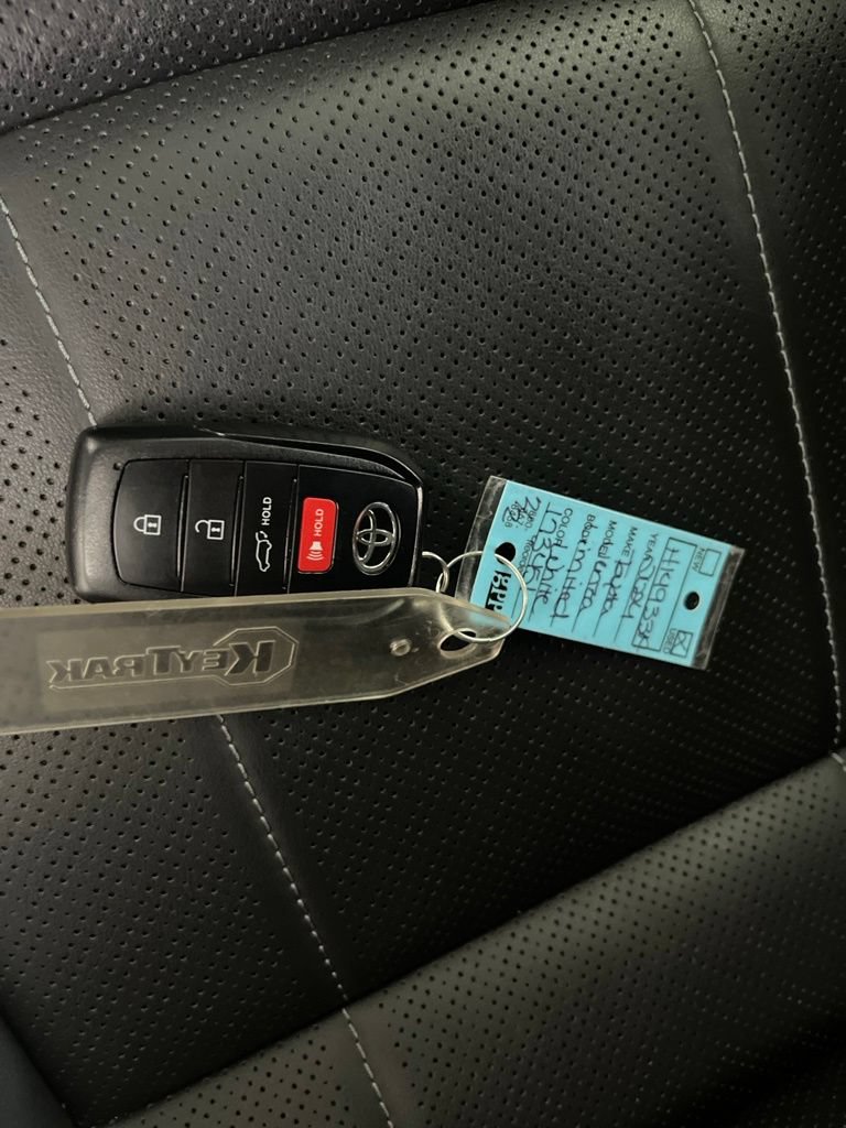 Used 2024 Toyota Venza Limited AWD/4WD image 80