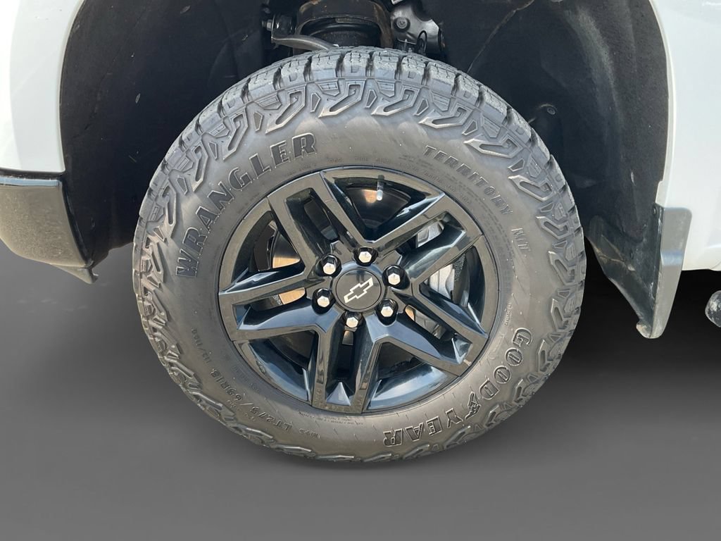 Used 2024 Chevrolet Silverado 1500 LT Trail Boss w/ Protection Package AWD/4WD image 13