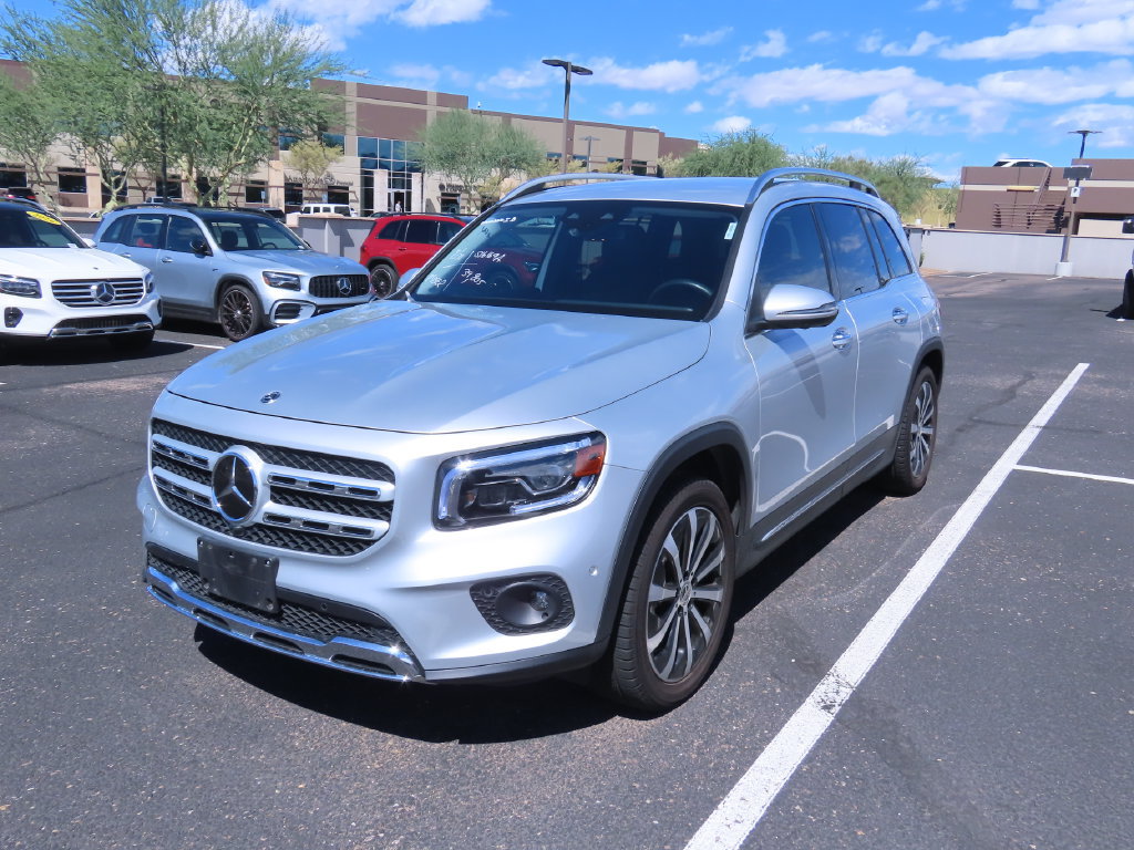 Used 2021 Mercedes-Benz GLB 250 image 2