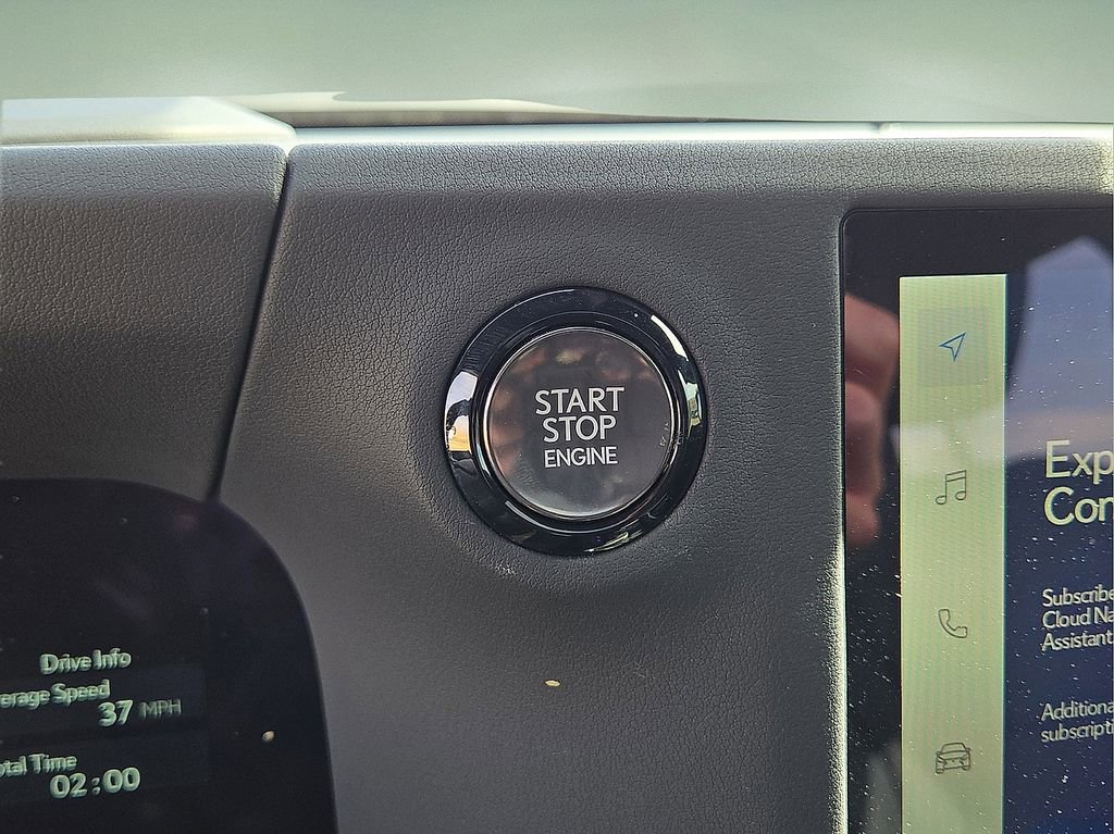 Used 2024 Lexus GX 550 w/ Accessory Package (Z1) image 30