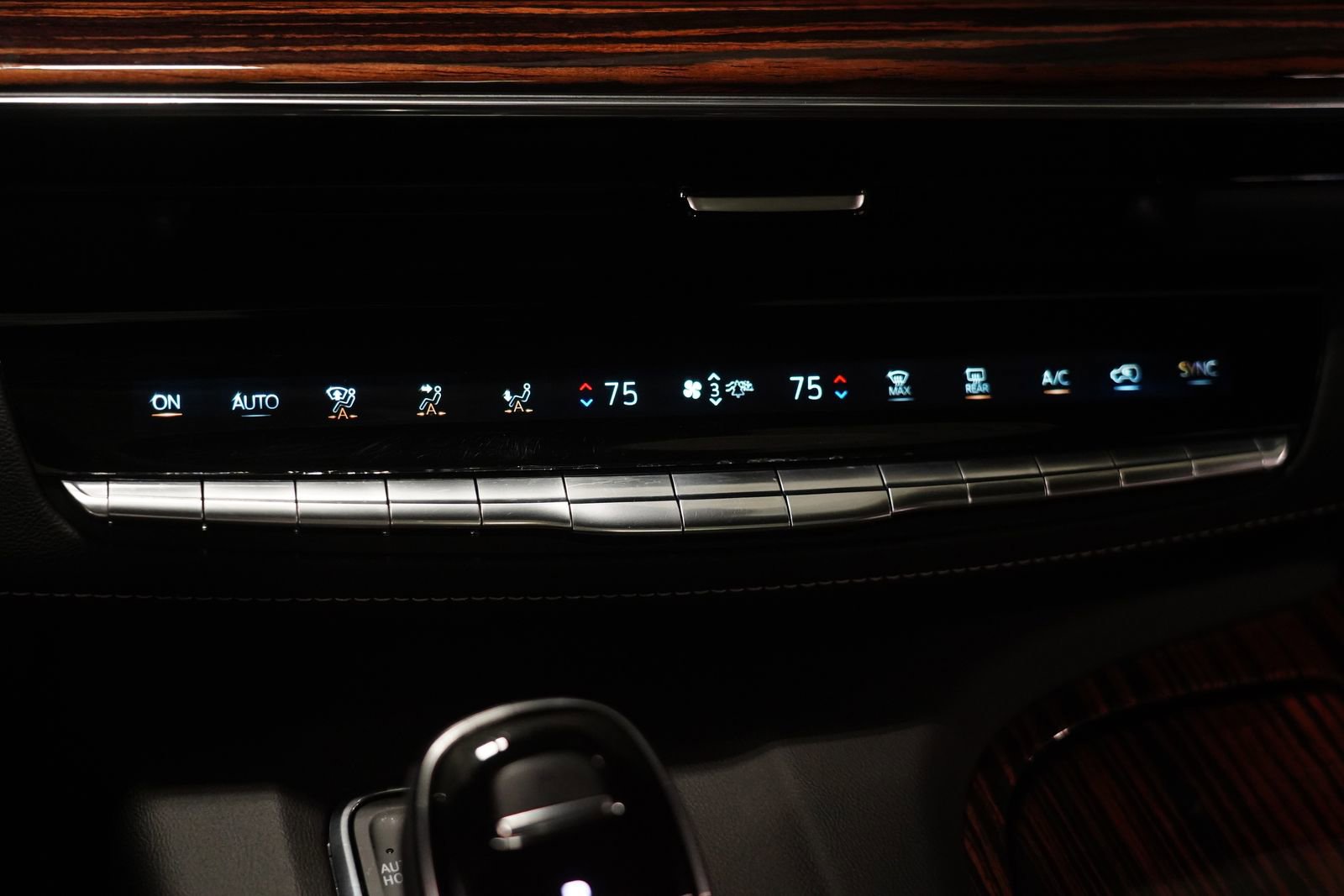 Used 2021 Cadillac Escalade ESV Premium Luxury w/ Driver Assist Tech Package image 27