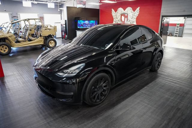 Used 2021 Tesla Model Y Long Range AWD/4WD image 2