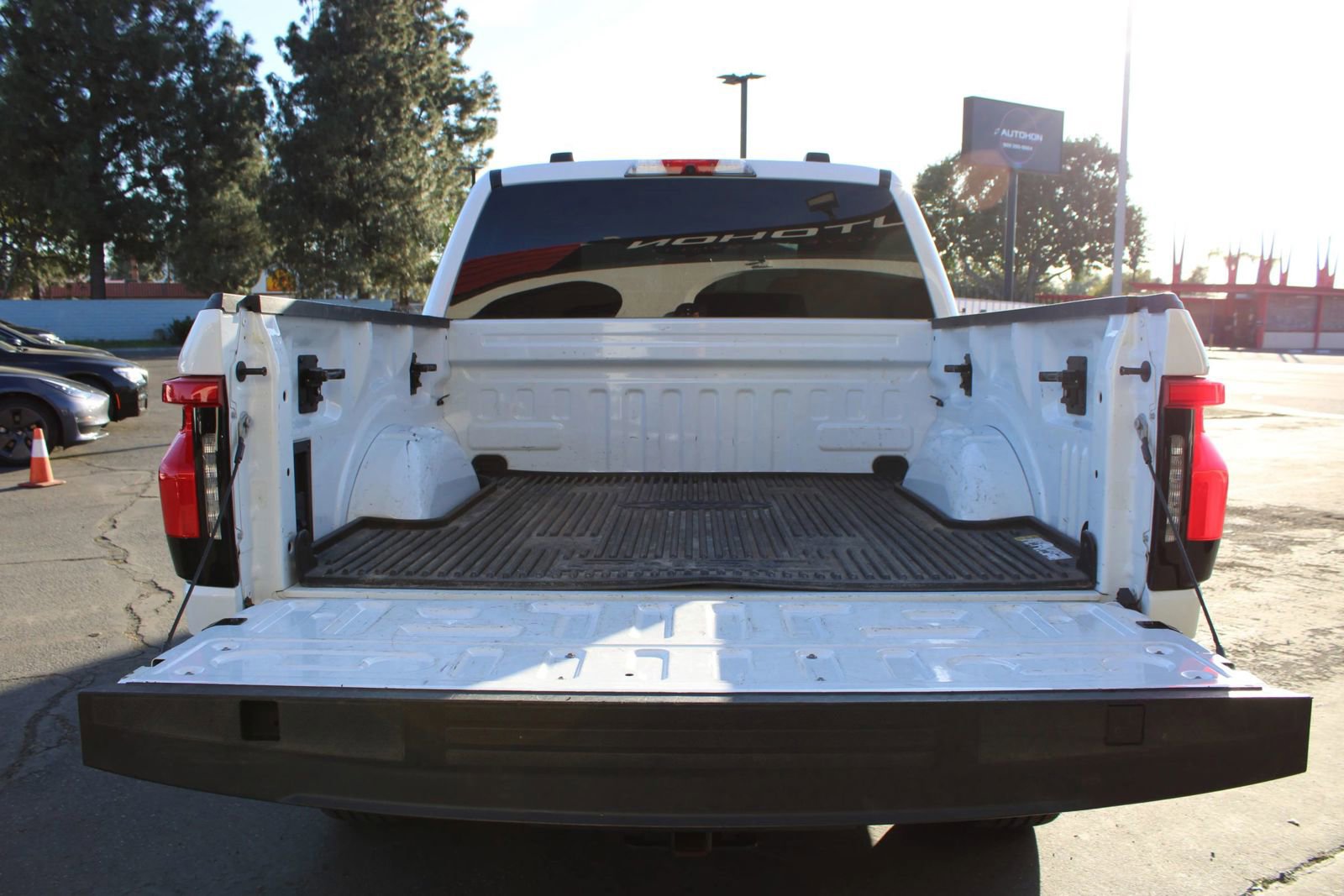 Used 2023 Ford F150 Lightning XLT image 13