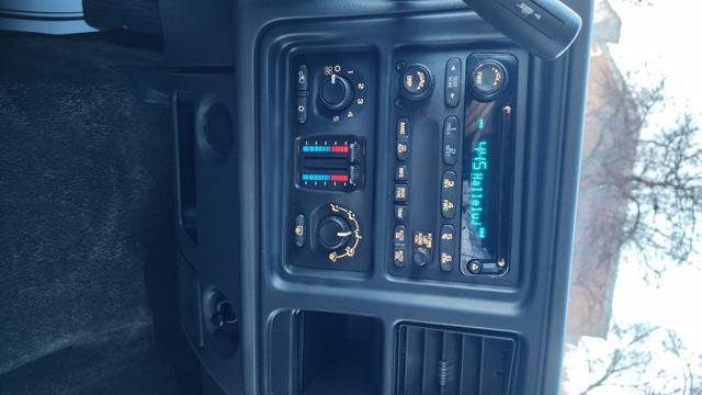 Used 2003 Chevrolet Avalanche 4x4 w/ Suspension Package, Off-Road image 23