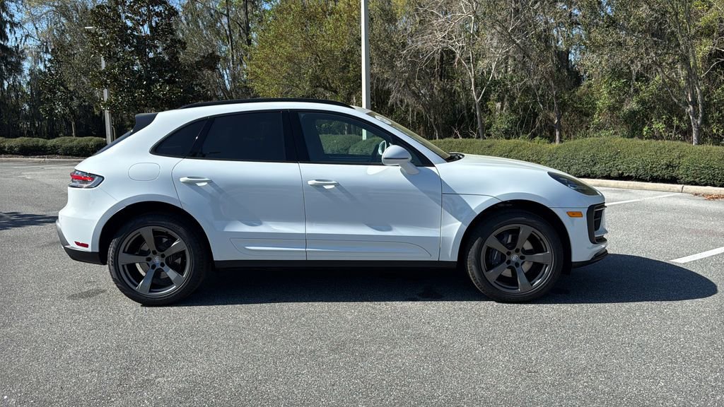 Used 2026 Porsche Macan image 25