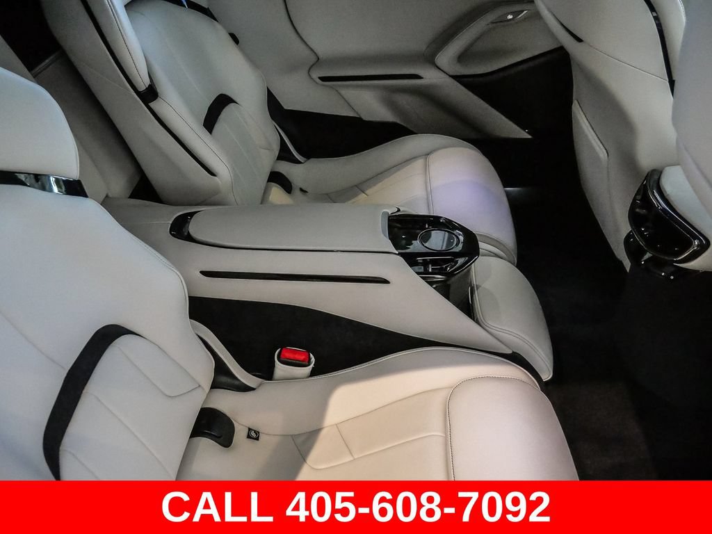 Used 2025 Ferrari Purosangue AWD/4WD image 45
