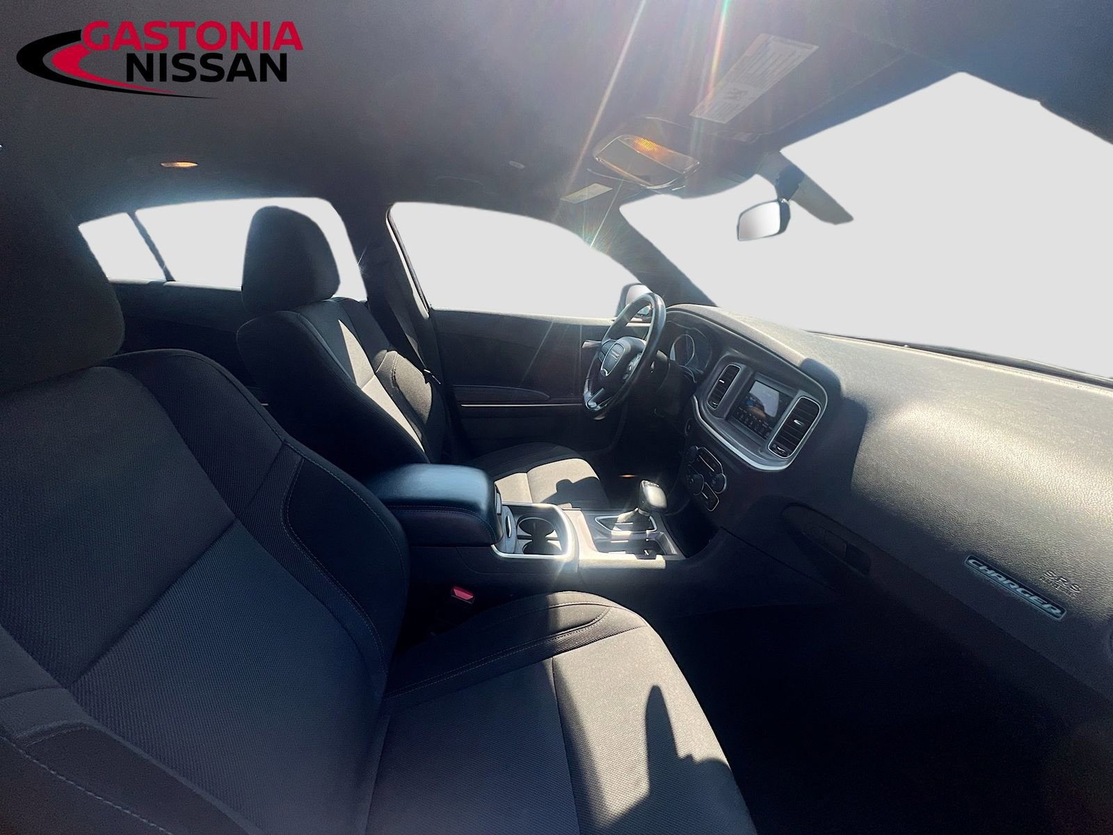 Used 2022 Dodge Charger SXT image 36