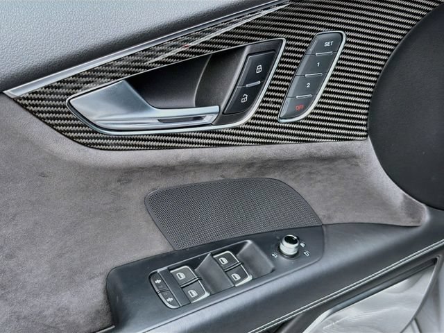 Used 2018 Audi RS 7 AWD/4WD image 19