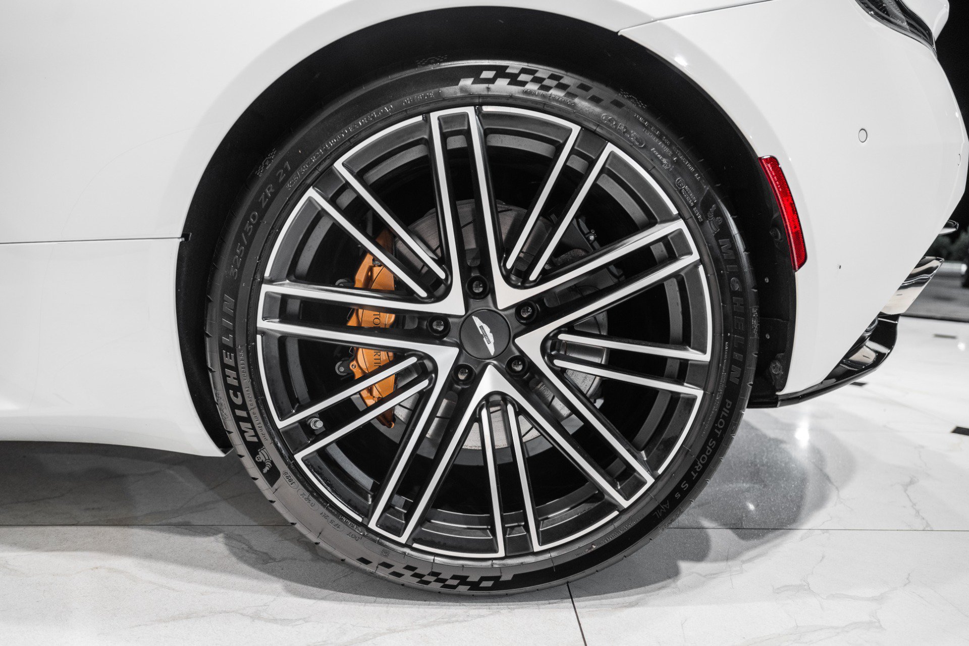 Used 2024 Aston Martin DB12 Coupe RWD image 45
