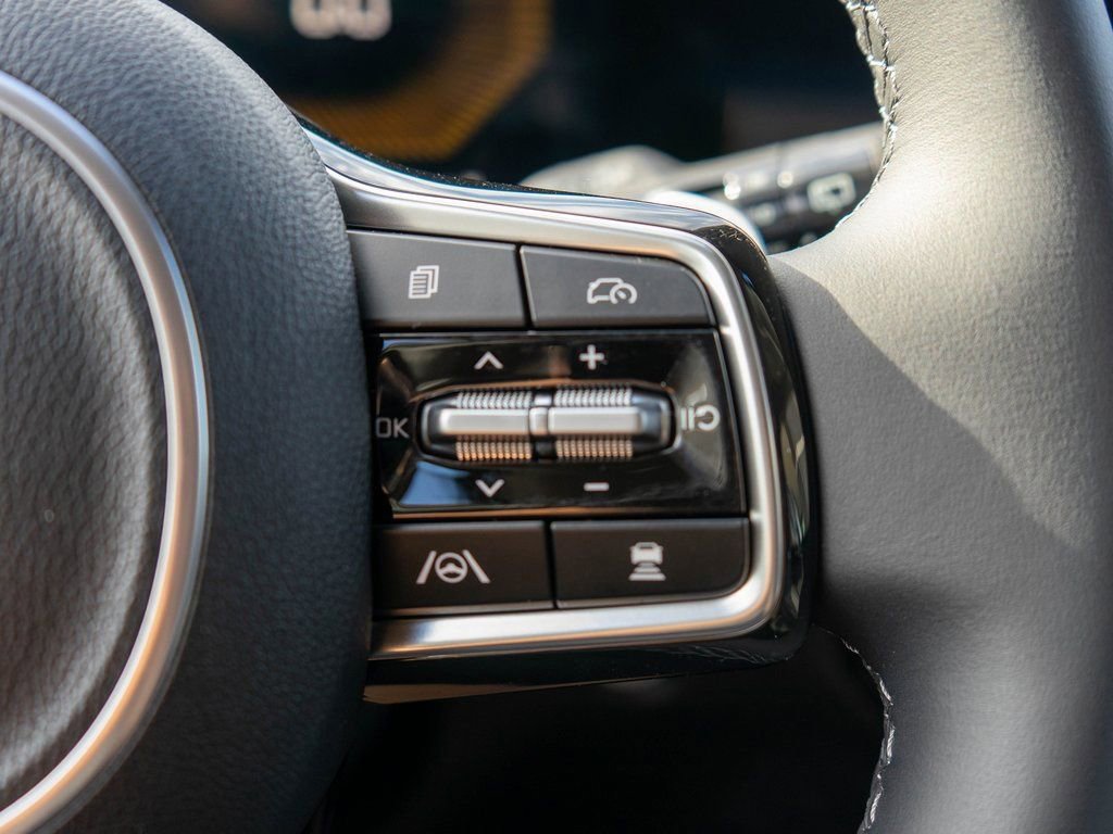 New 2025 Kia Sorento EX AWD/4WD image 18