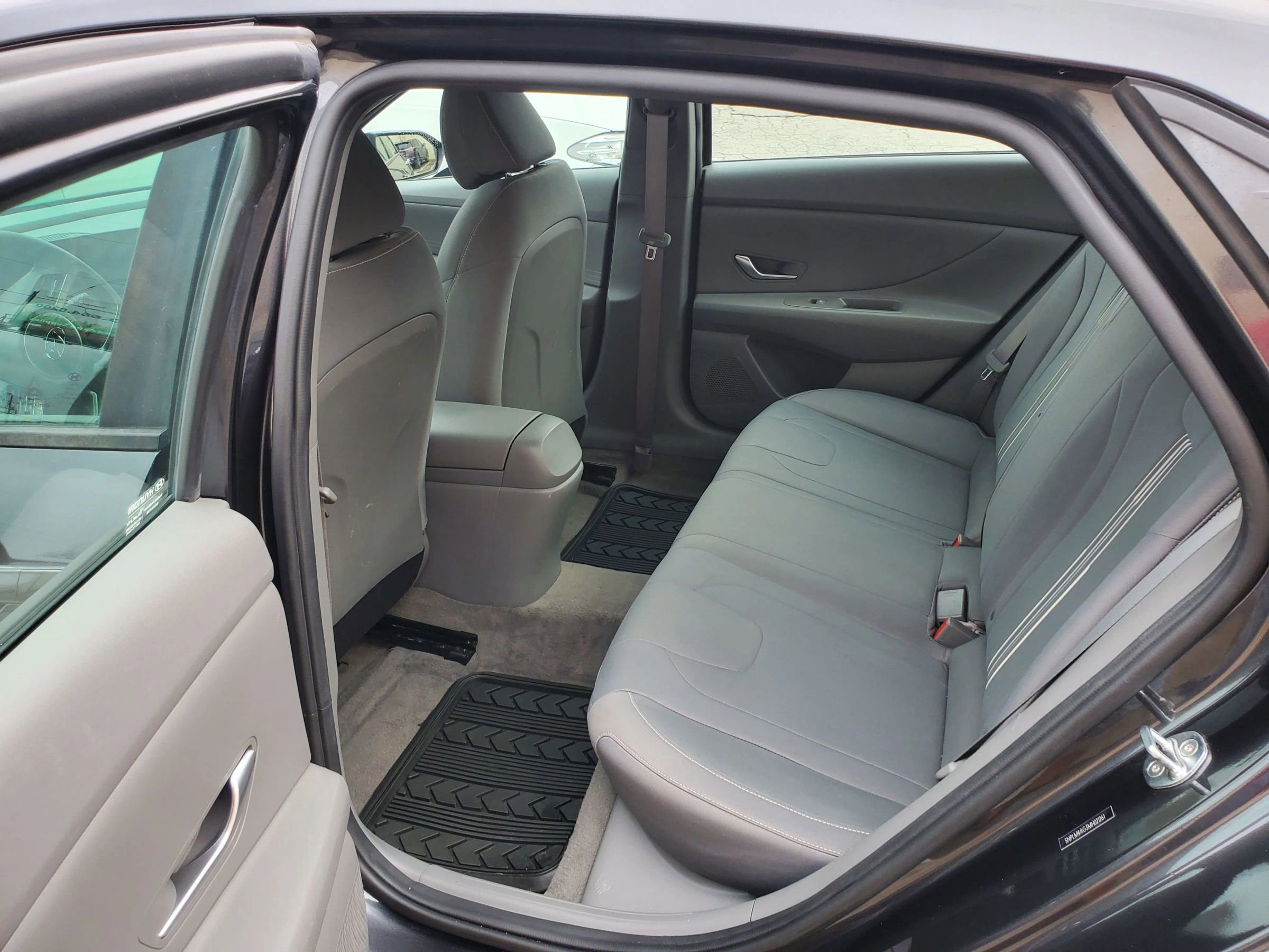 Used 2021 Hyundai Elantra SEL image 19