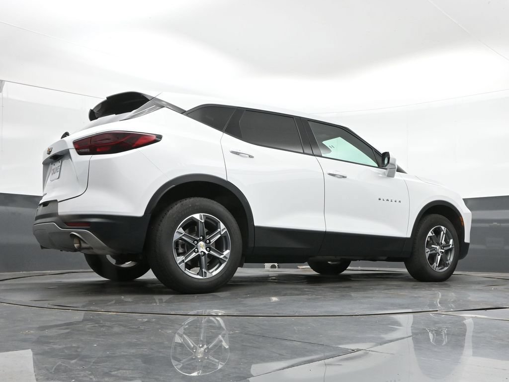 Used 2025 Chevrolet Blazer LT AWD/4WD image 42